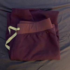 Figs Women’s Deep Purple Livingston Scrub Pants size small regular